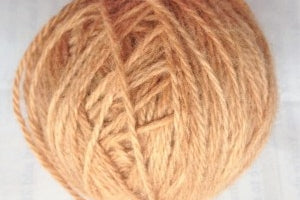 How to Naturally Dye Wool with Avocado Skins