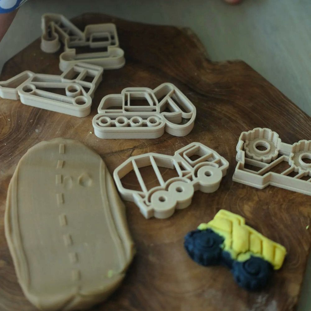 Cookie Cutter / Play Dough Cutters Construction (set of 5) + Road Roller