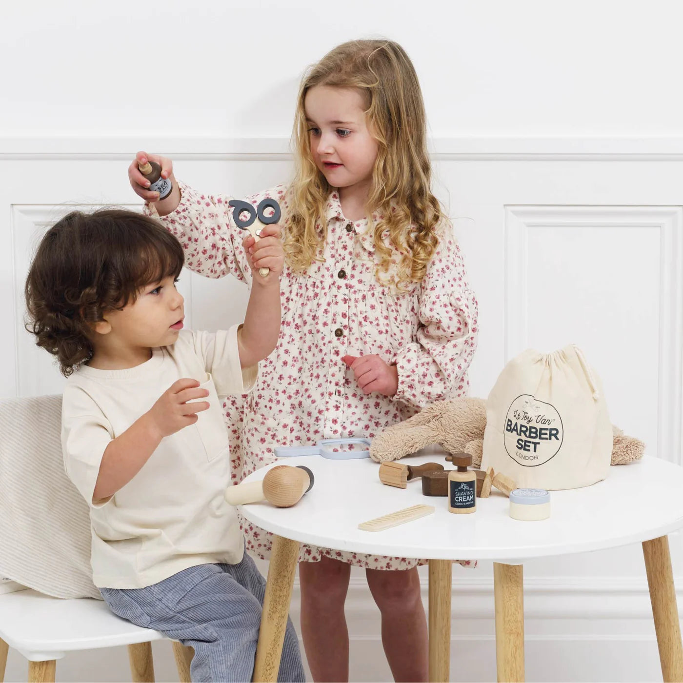 Le Toy Van Wooden Barber Kit