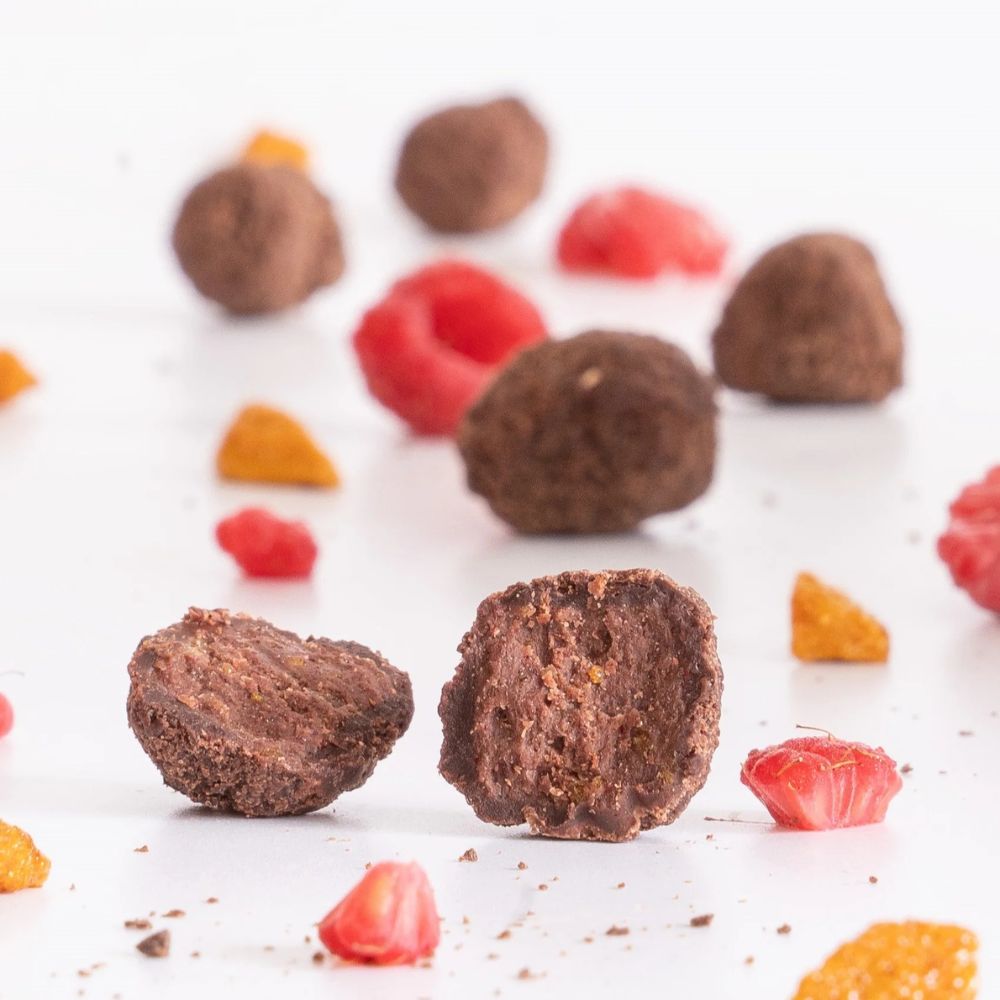 Booja-Booja Organic Vegan Truffle Bites in Share Bag 65g - Raspberry Scrunch