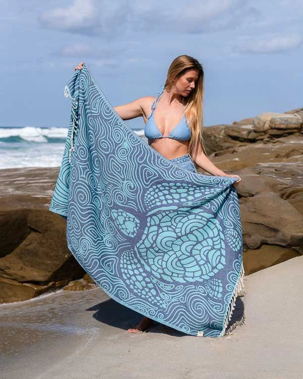 Sand Cloud Organic Cotton Beach Towel - Turtle Mint Swirl (93cm x 170cm)