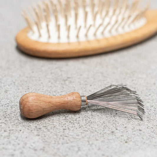 Comb & Hair Brush Cleaner Wire Wood