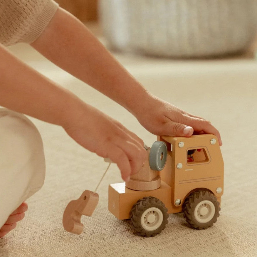 Little Dutch Wooden Crane Truck