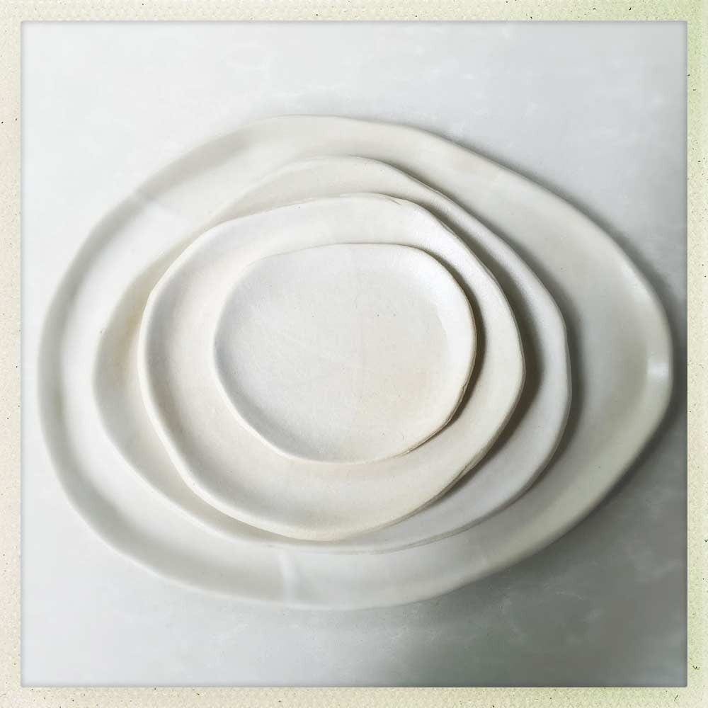Bec English Ceramics Trace Luna Plate - Mini Milk